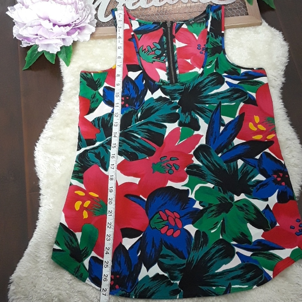 A/X ARMANI EXCHANGE HAPPY FLORAL TOP - Picture 7 of 8